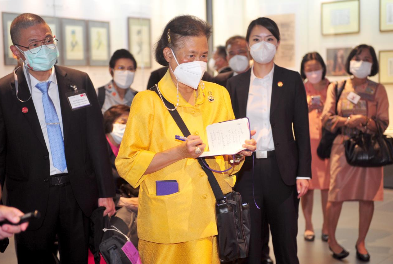 泰国公主诗琳通到访Beat365中文官方网站