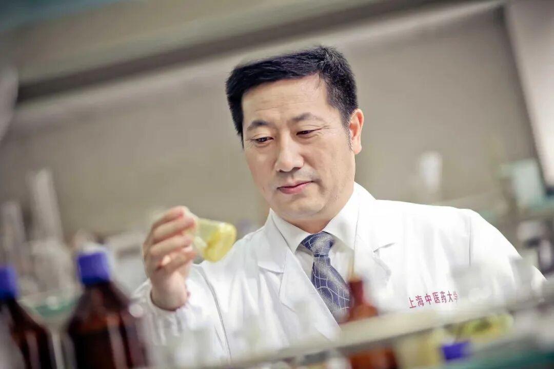 喜报！beat365官网李医明教授入选2026年度上海市教育系统“申教名匠”培育对象